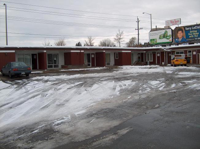 Barrie Motel Extérieur photo